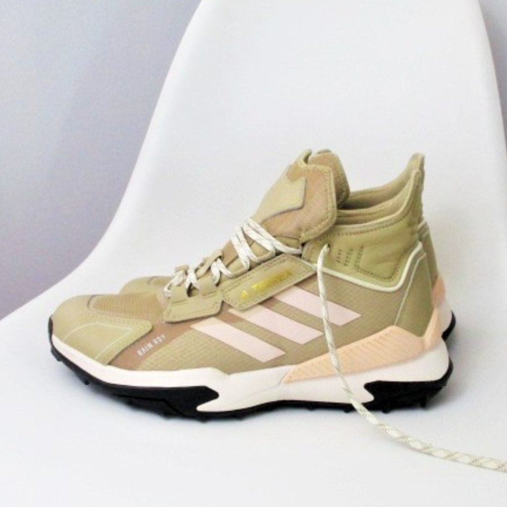 Adidas Terrex Hyperblue Mid RAIN.RDY Leather Hiking Boots Shoes Tan Black 10.5